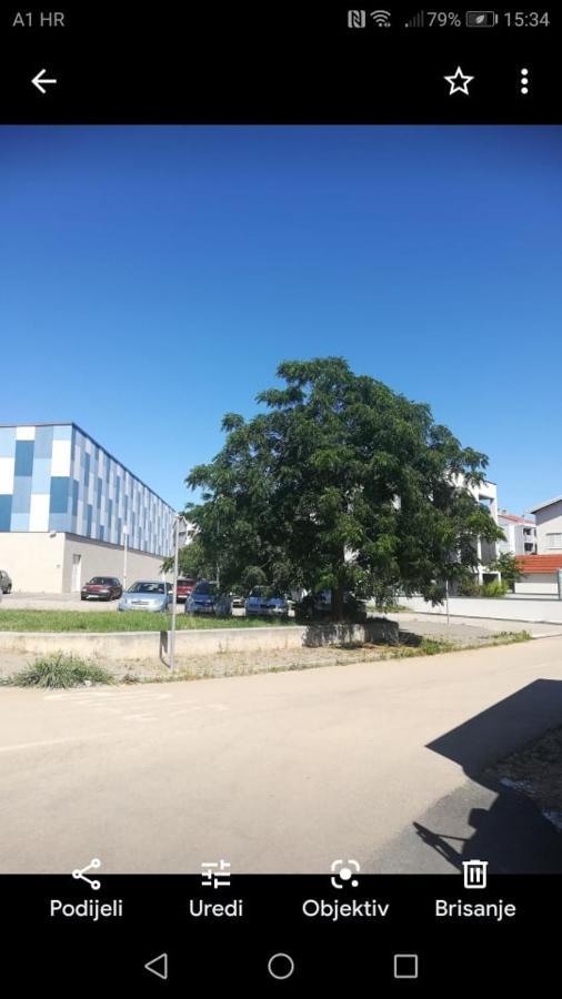 Apartman Lika Zara Esterno foto