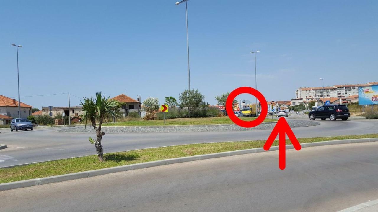 Apartman Lika Zara Esterno foto