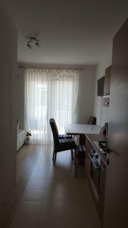 Apartman Lika Zara Esterno foto