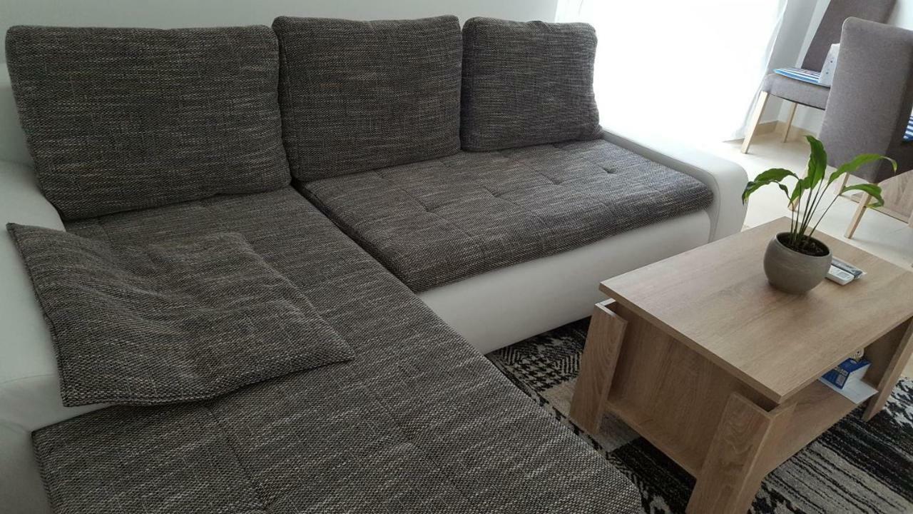 Apartman Lika Zara Esterno foto