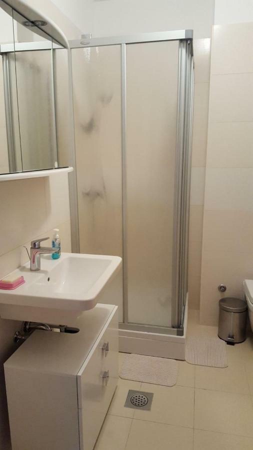 Apartman Lika Zara Esterno foto